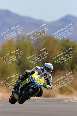 media/Mar-24-2025-Moto Forza (Mon) [[57ce5c5cff]]/2-Intermediate Group/Session 3 Turn 7/